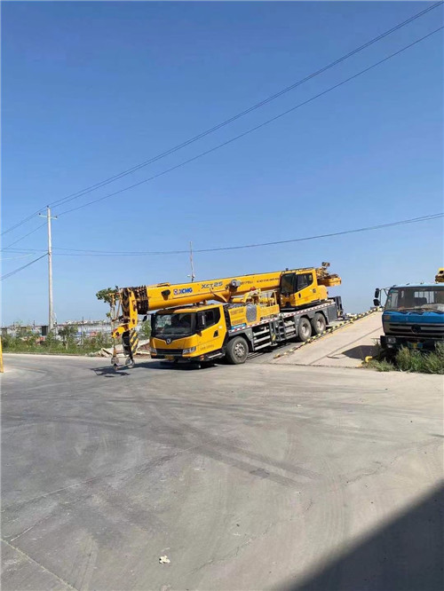 普安县吊车作业时，可能会产生哪些额外收费项目？