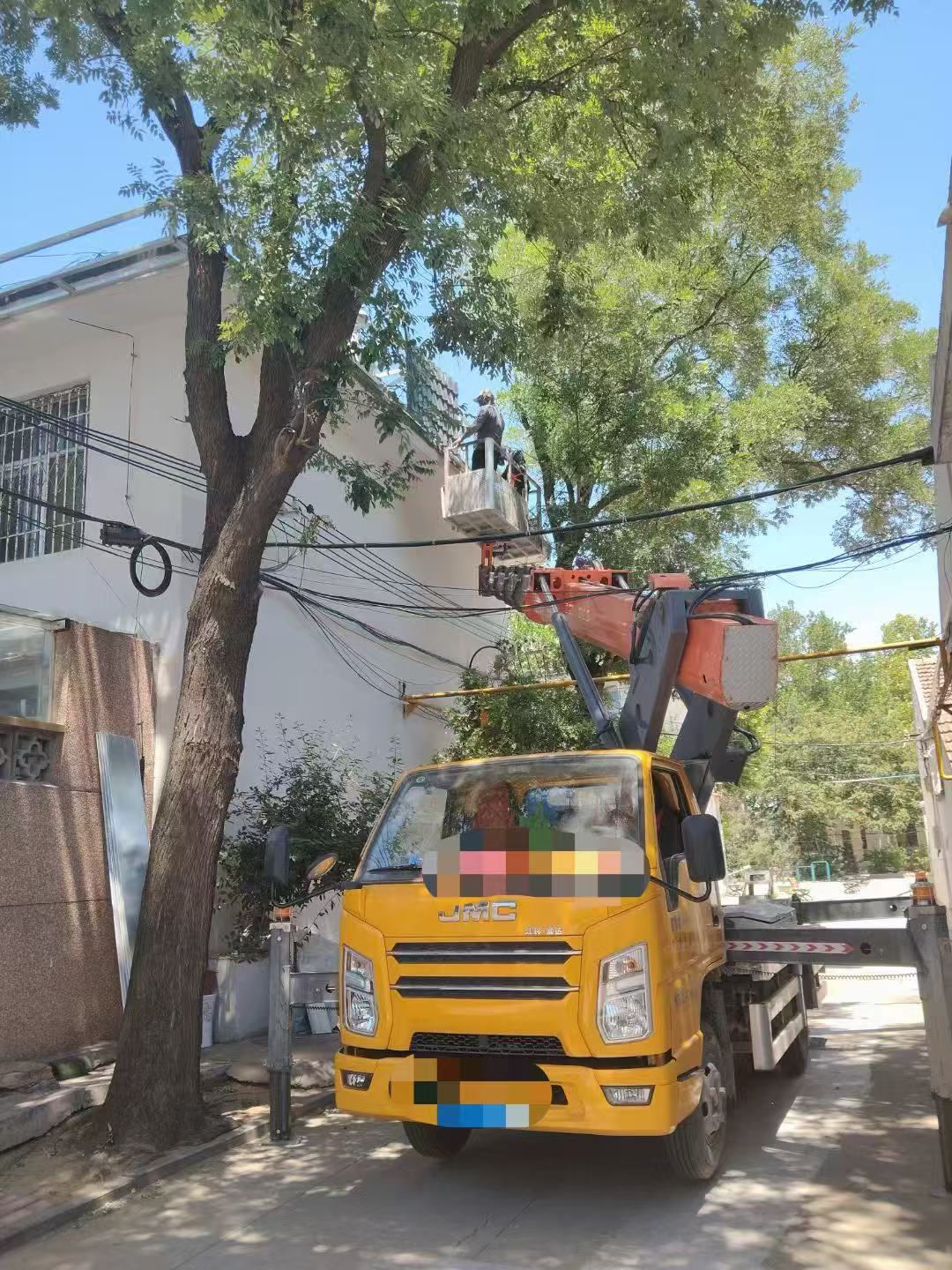 普安县高空作业车能吊装重物吗？最大承载多少公斤？